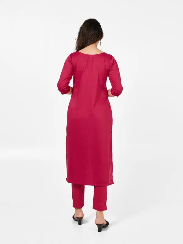 Pink_Jacquard_Kurti_Pant_Set_For_Women