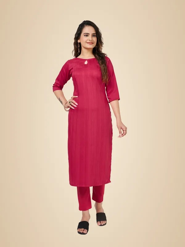 Pink_Jacquard_Kurti_Pant_Set_For_Women