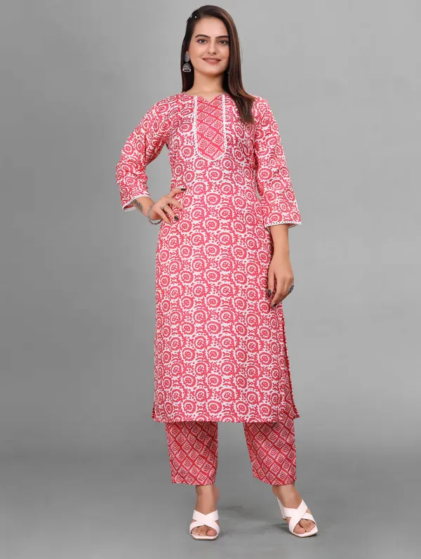 Gajari_Cotton_Blend_Kurti_Pant_Set_For_Women