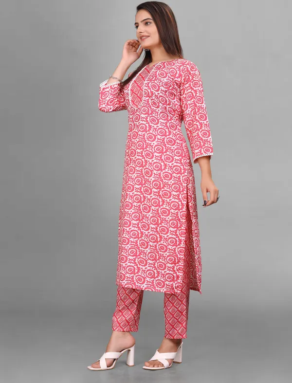 Gajari_Cotton_Blend_Kurti_Pant_Set_For_Women