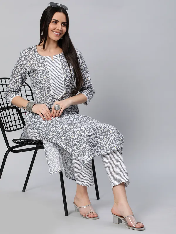 Grey_Cotton_Blend_Kurti_Pant_Set_For_Women