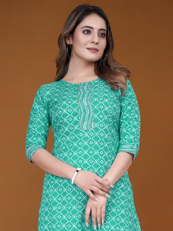 Bottle_Green_Cotton_Blend_Kurti_Pant_Set_For_Women
