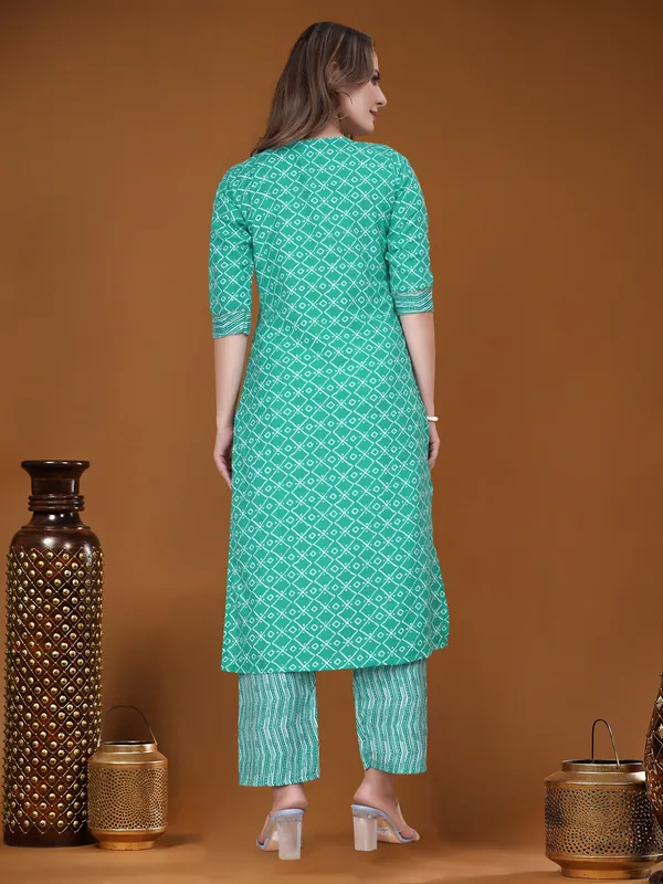 Bottle_Green_Cotton_Blend_Kurti_Pant_Set_For_Women
