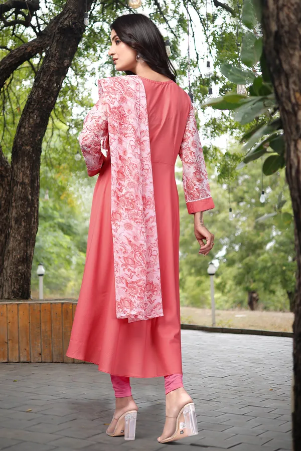 Gajari_Crepe_Kurti_&_Dupatta_Set_For_Women