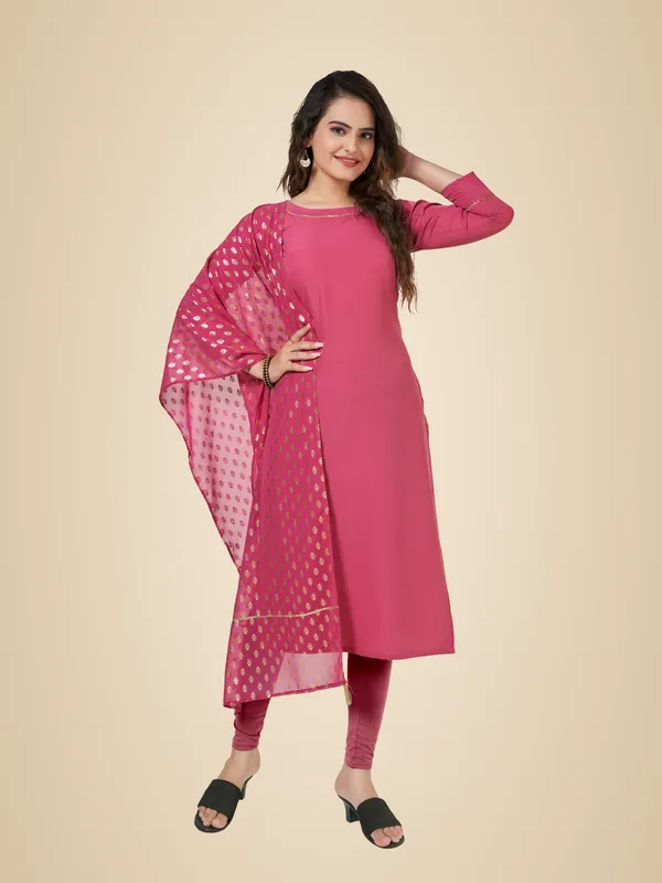 Pink_Crepe_With_Foil_Print_Kurti_&_Dupatta_Set_For_Women