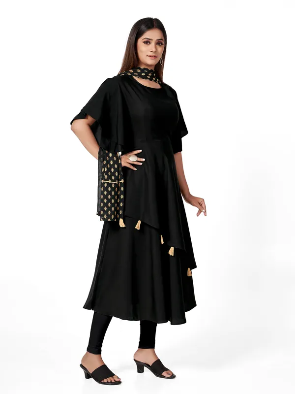 Black_Crepe_Kurti_&_Dupatta_Set_For_Women