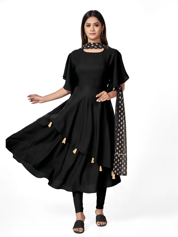 Black_Crepe_Kurti_&_Dupatta_Set_For_Women