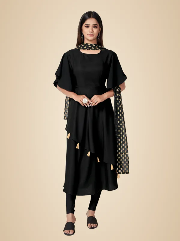 Black_Crepe_Kurti_&_Dupatta_Set_For_Women