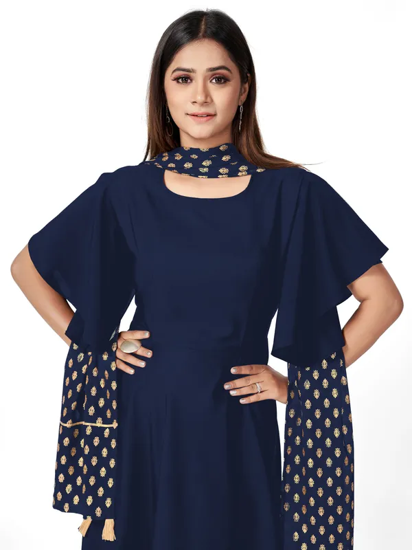 Blue_Crepe_Kurti_&_Dupatta_Set_For_Women