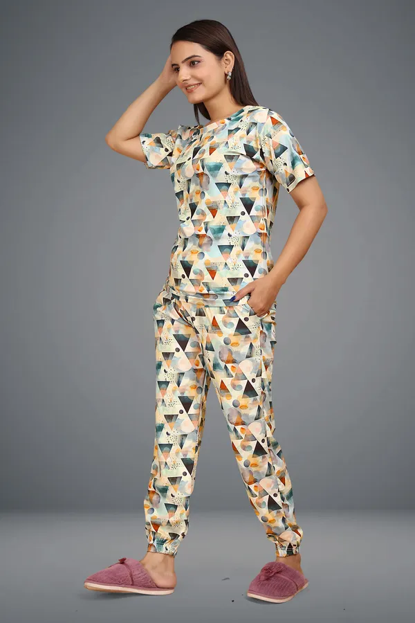 Women's__Triangle_Peach_Night_Suit_