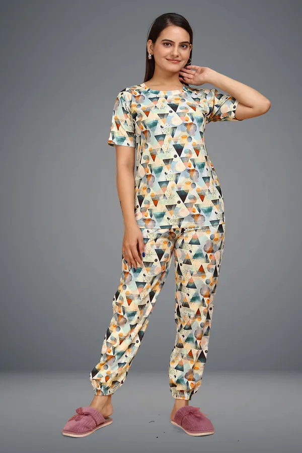 Women's__Triangle_Peach_Night_Suit_