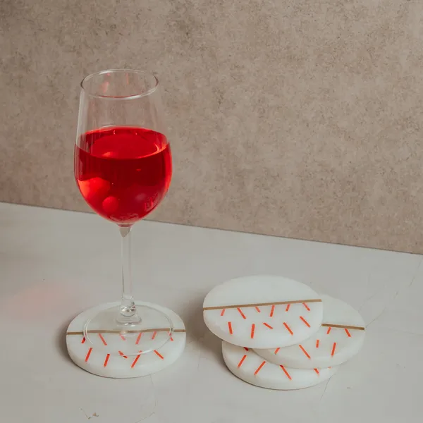 Pack_Of_4_White_Crimson_Brass_Bar_Coaster_For_Kitchen