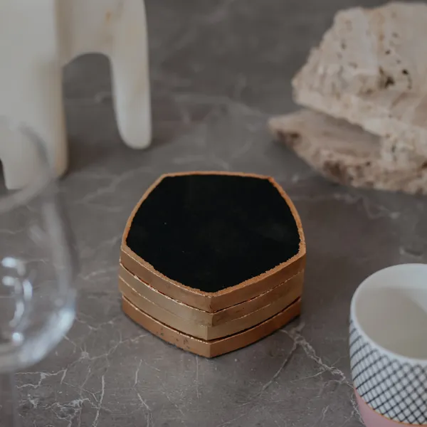 Pack_Of_4_Black_Rustic_Electro_Coaster_For_Kitchen