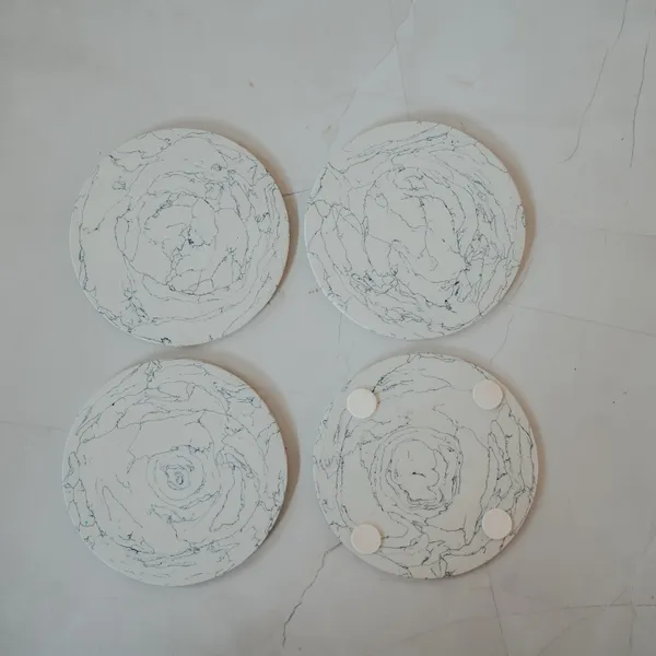 Pack_Of_4_Off_White_&_Grey_Bold_Swirl_Coaster_For_Kitchen