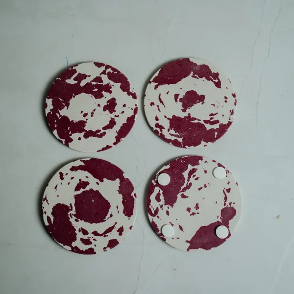 Pack_Of_4_White_&_Red_Slate_Grey_Minimalist_Coaster_For_Kitchen
