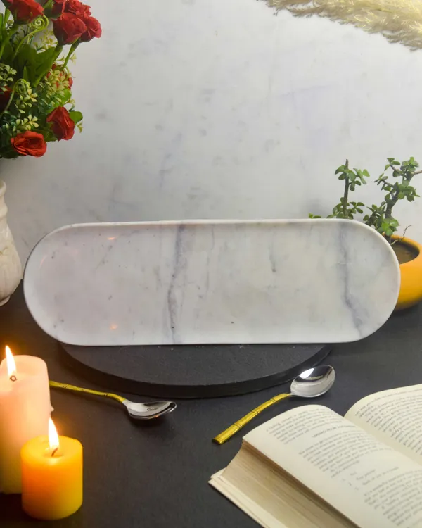 White_Elegant_Slim_Display_Tray_For_Kitchen