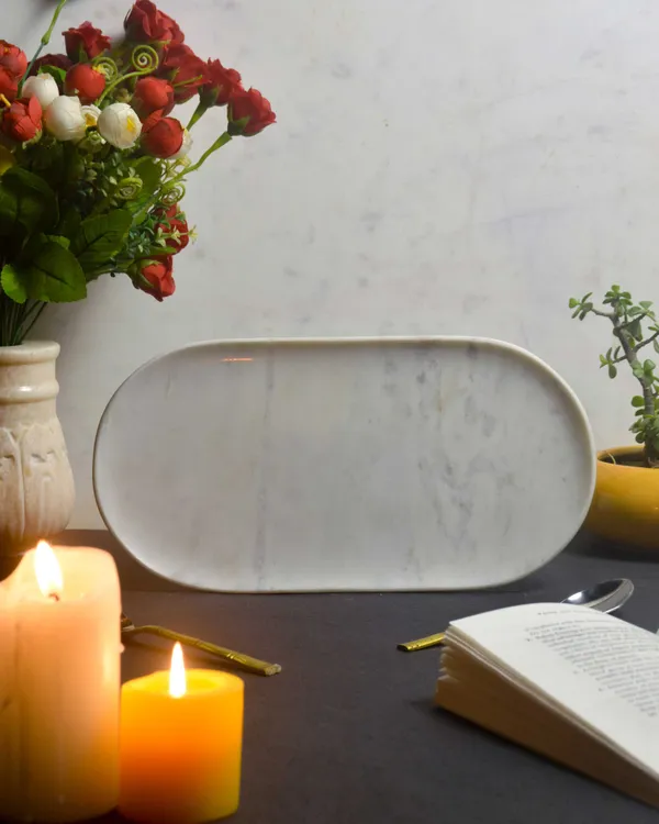 White_Narrow_Buffet_Platter_For_Kitchen