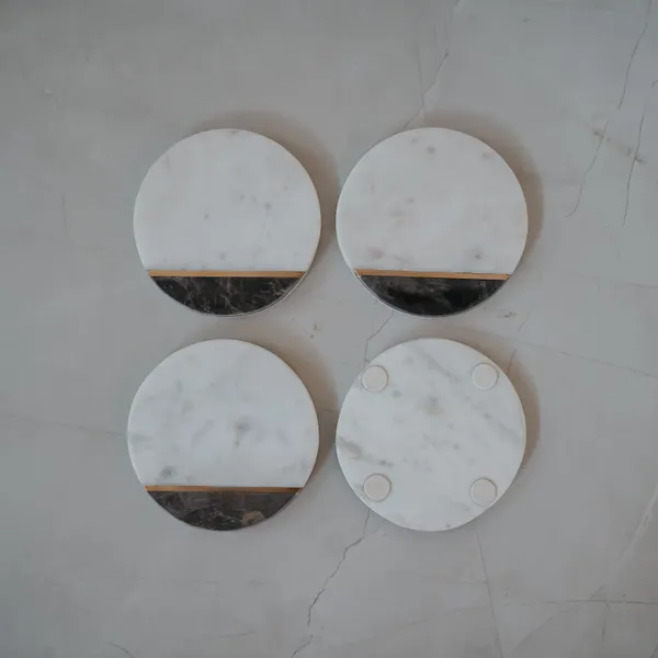 Pack_Of_4_White_Elegant_Brass_Script_Coaster_For_Kitchen