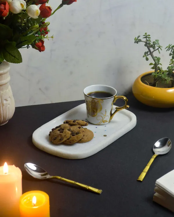 White_Polished_Rectangular_Key_Tray_For_Kitchen
