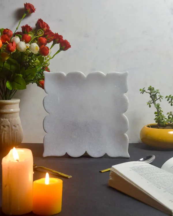 White_Polished_Square_Centerpiece_Tray_For_Kitchen
