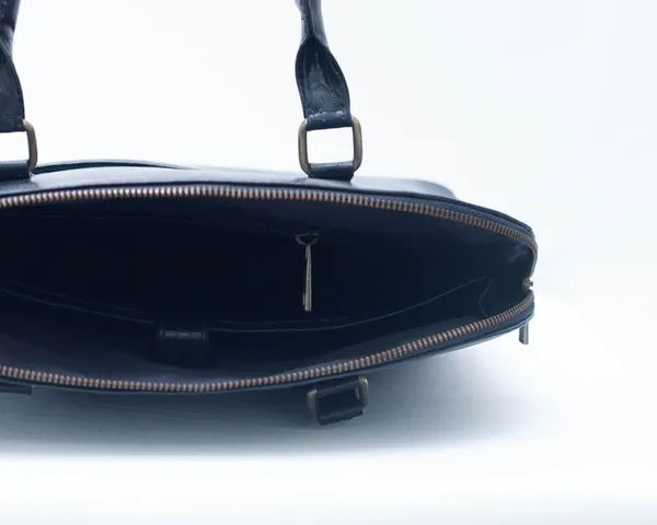 Manhattan_Noctis_Black_Leather_Premium__&_Elegant_Office_Handbag_For_Women_with_Laptop_&_Tab_Padding