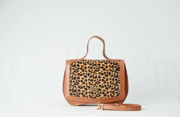 Tan_Leather_Premium_&_Elegant_Handbag_For_Women