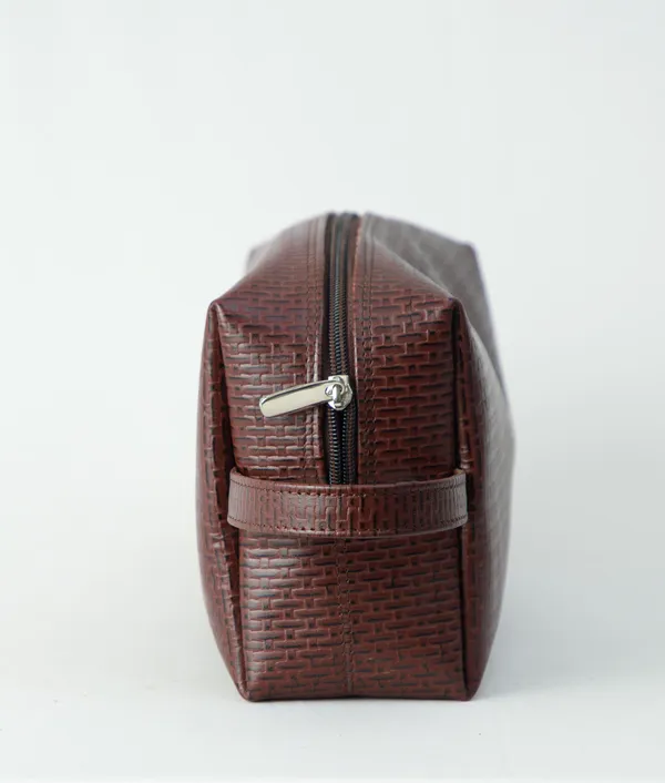 Essentrix_Brown_Leather_Premium_&_Elegant_Travel_Essentials_Kit_Bag