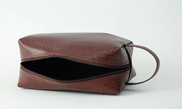 Essentrix_Brown_Leather_Premium_&_Elegant_Travel_Essentials_Kit_Bag