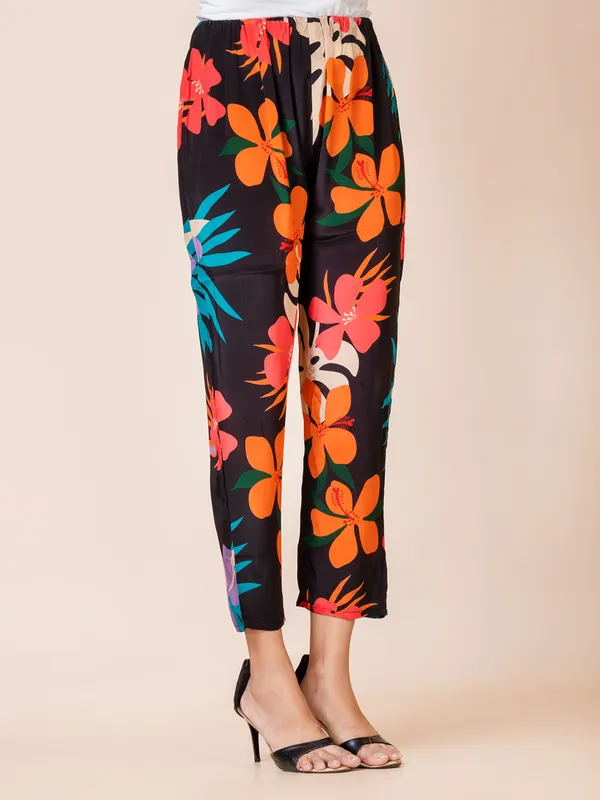 Black_Crepe_Printed_Co-Ord_Set_For_Women