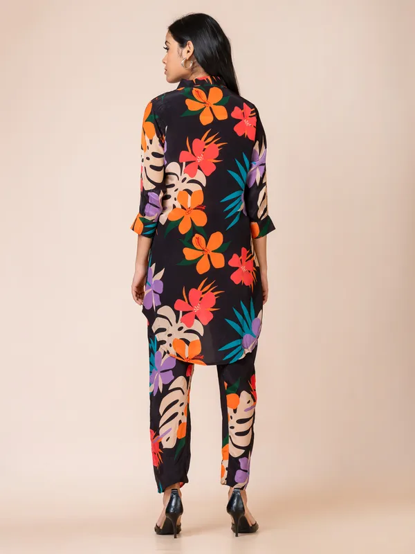 Black_Crepe_Printed_Co-Ord_Set_For_Women