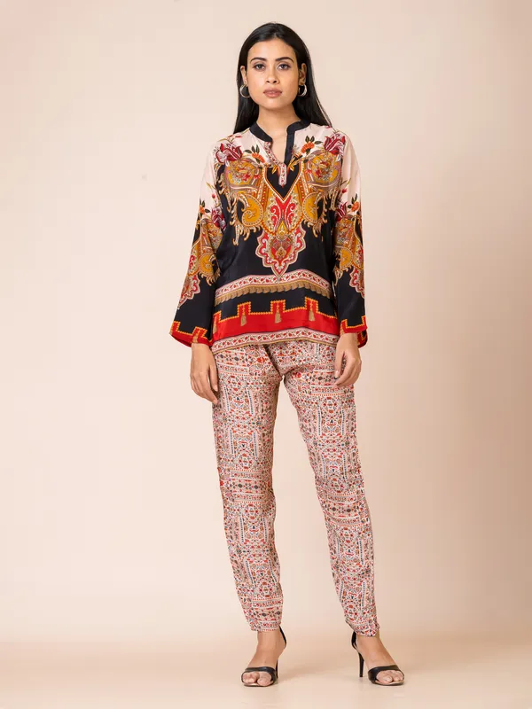 Black_Crepe_Printed_Co-Ord_Set_For_Women