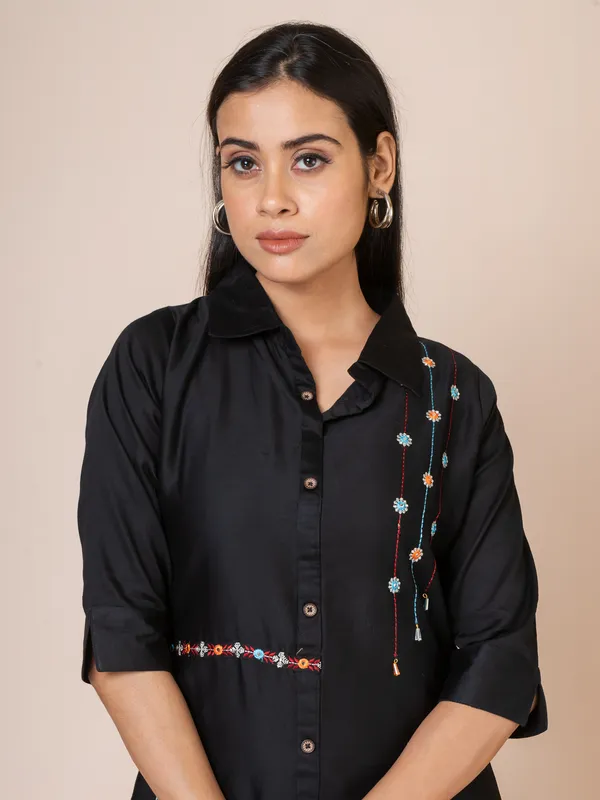 Black_Silk_Embroidered_Co-Ord_Set_For_Women