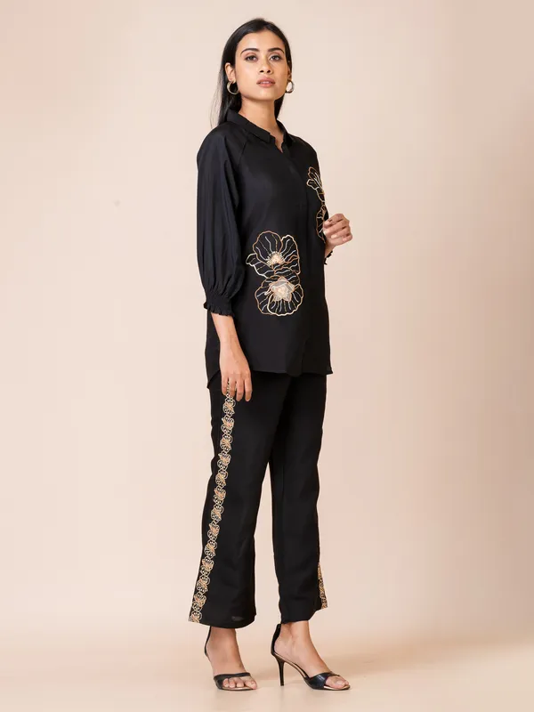 Black_Silk_Embroidered_Co-Ord_Set_For_Women