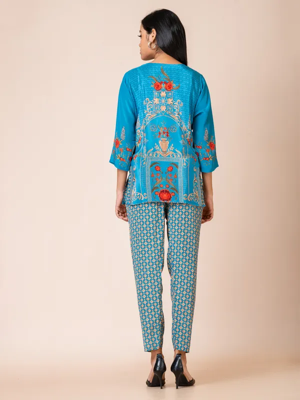 Blue_Crepe_Printed_Co-Ord_Set_For_Women