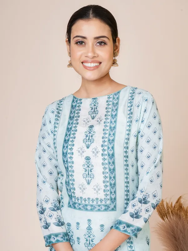Blue_Muslin_Printed_Kurta_Set_For_Women