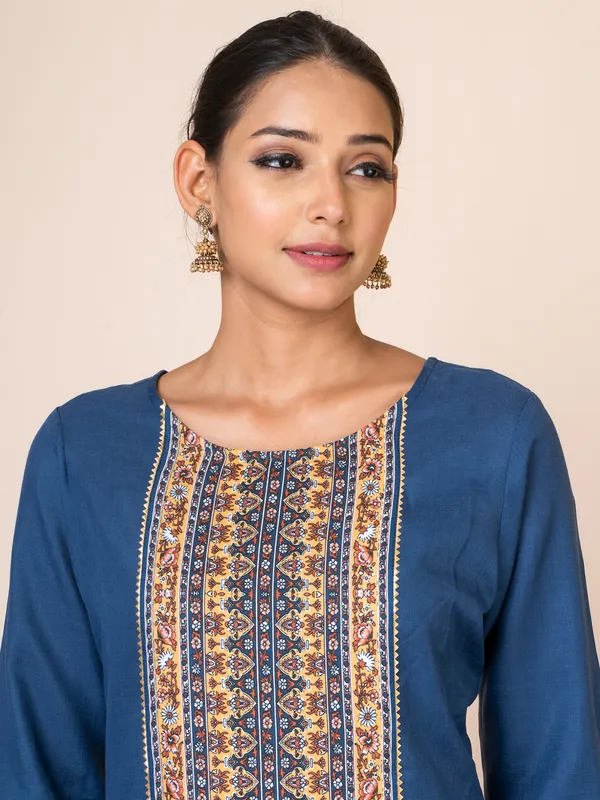 Blue_Silk_Embroidered_Kurta_Set_For_Women