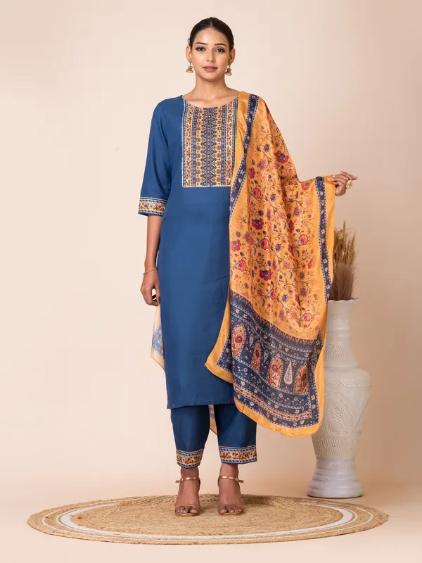 Blue_Silk_Embroidered_Kurta_Set_For_Women