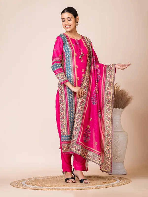 Magenta_Muslin_Printed_Kurta_Set_For_Women