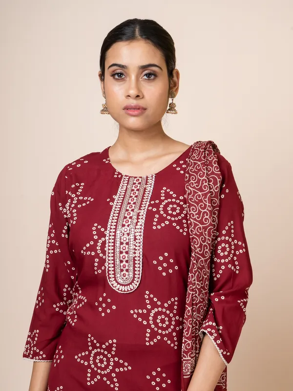Maroon_Cotton_Printed_Kurta_Set_For_Women