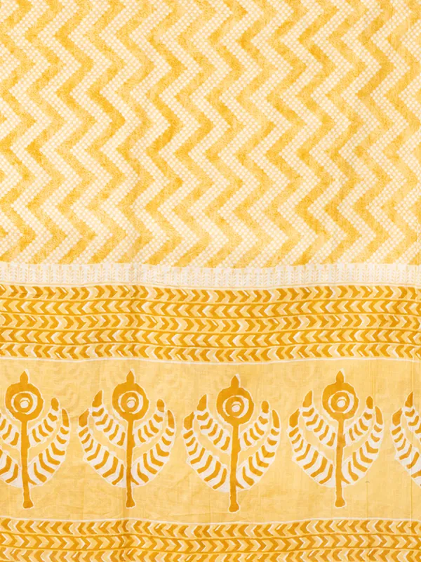 Mustard_Cotton_Printed_Kurta_Set_For_Women