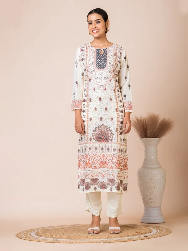 Off-White_Muslin_Printed_Kurta_Set_For_Women
