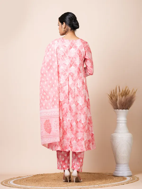 Pink_Cotton_Printed_Kurta_Set_For_Women