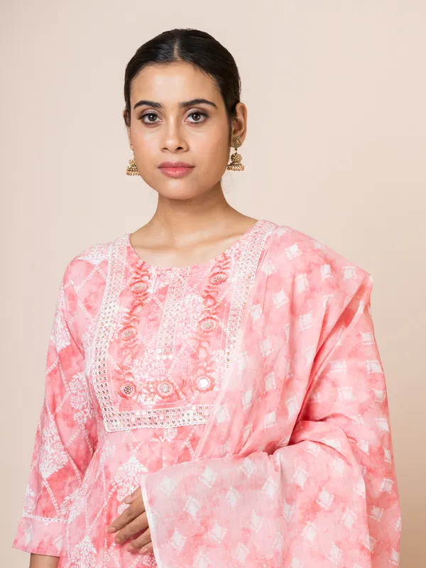 Pink_Cotton_Printed_Kurta_Set_For_Women