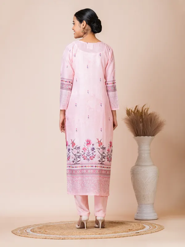 Pink_Muslin_Printed_Kurta_Set_For_Women