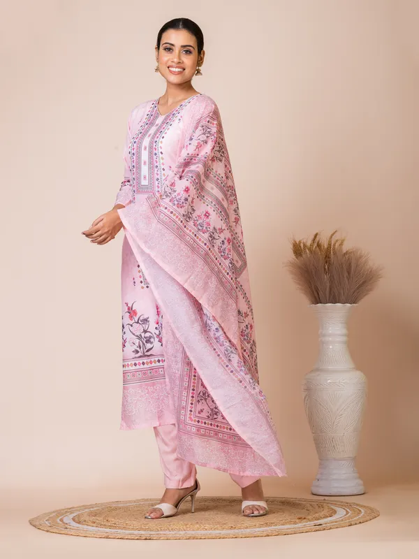 Pink_Muslin_Printed_Kurta_Set_For_Women