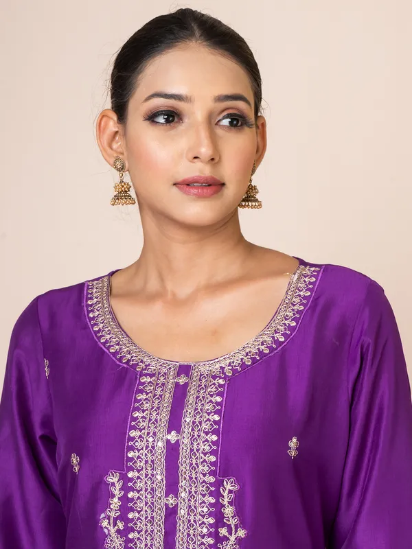 Purple_Silk_Embroidered_Kurta_Set_For_Women