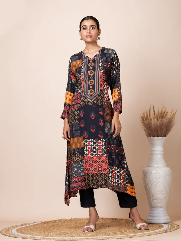 Black_Muslin_Printed_A-Line_Kurta_With_Pant_For_Women
