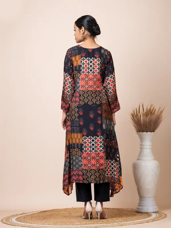 Black_Muslin_Printed_A-Line_Kurta_With_Pant_For_Women