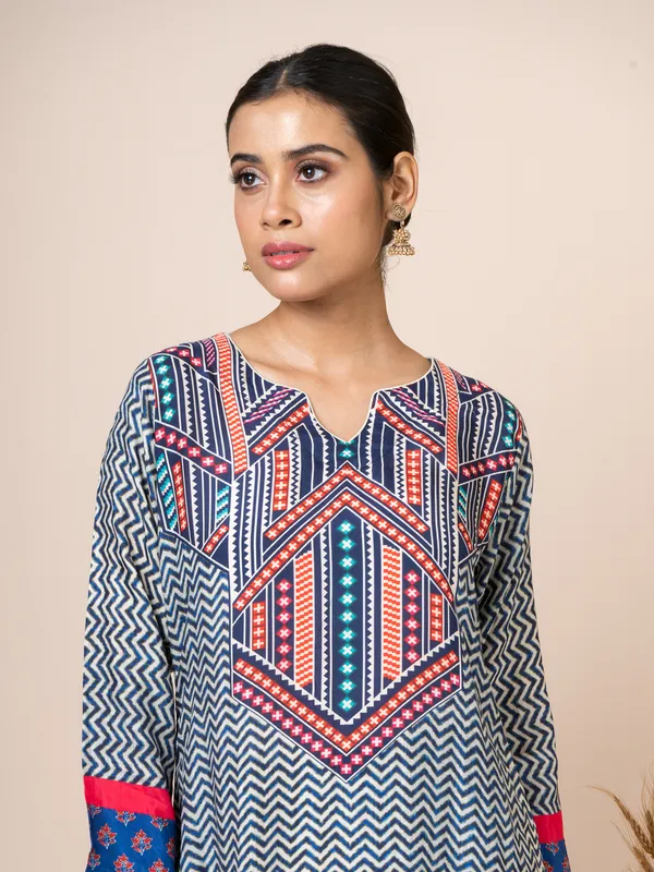 Blue_Muslin_Printed_A-Line_Kurta_With_Pant_For_Women