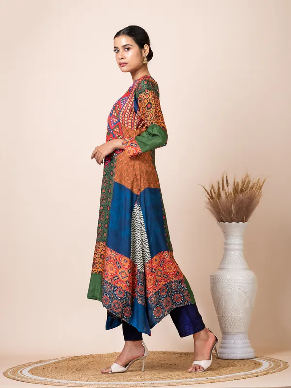 Multicolor_Muslin_Printed_A-Line_Kurta_With_Pant_For_Women